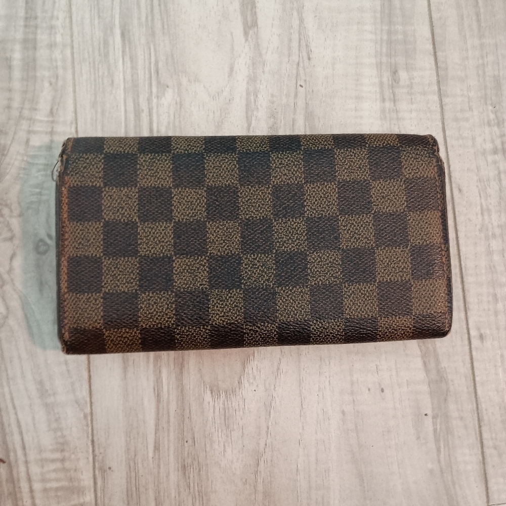 Authentic Louis Vuitton Damier Ebene Coated Canvas Leather Sarah Long Wallet - Picture 2 of 10